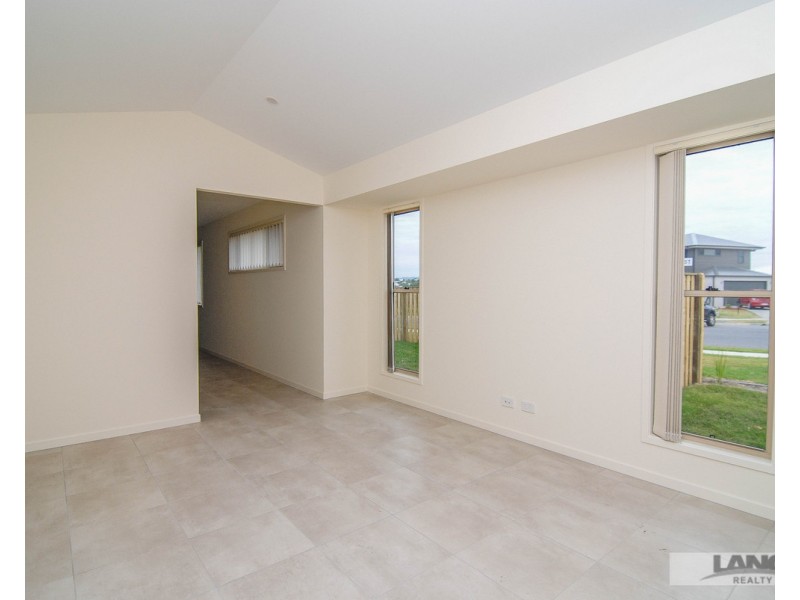 1 Gregor Crescent, Coomera QLD 4209