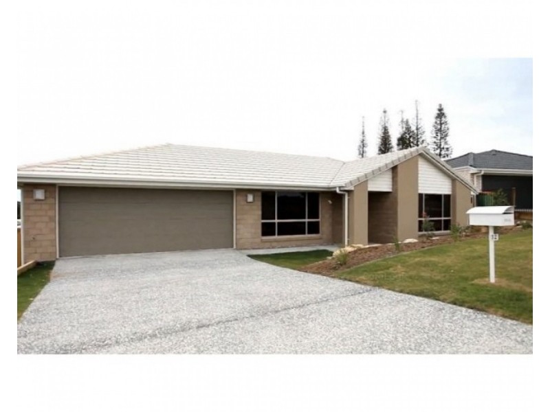 12 Sapphire Place, Pimpama QLD 4209