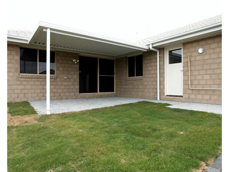 12 Sapphire Place, Pimpama QLD 4209