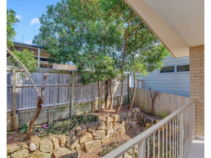 2/8 Michaels Promenade, Coomera QLD 4209