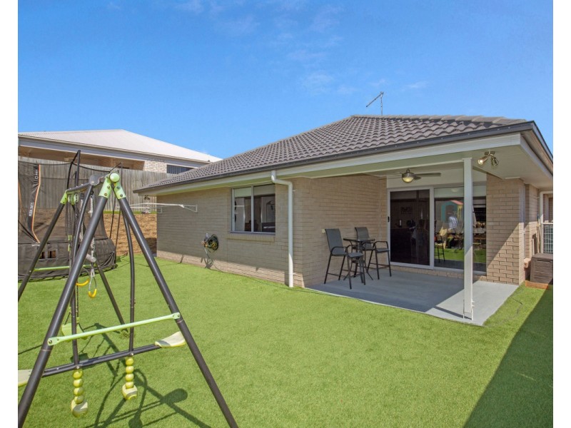 34 Charles Avenue, Pimpama QLD 4209