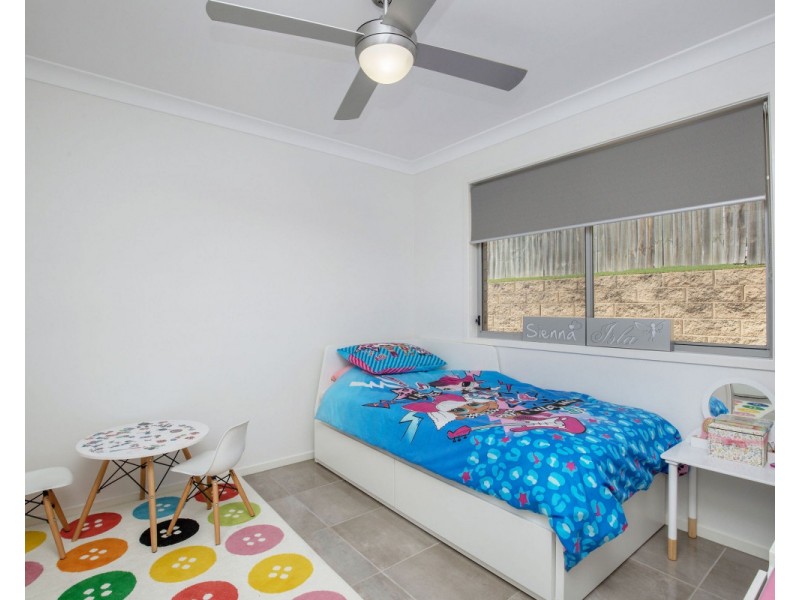 34 Charles Avenue, Pimpama QLD 4209