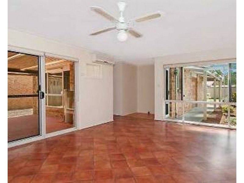 93 River Oak Drive, Helensvale QLD 4212