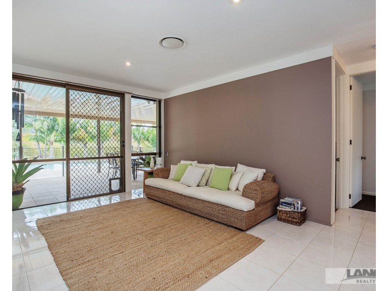 1/17 Viscount Drive, Tallai QLD 4213