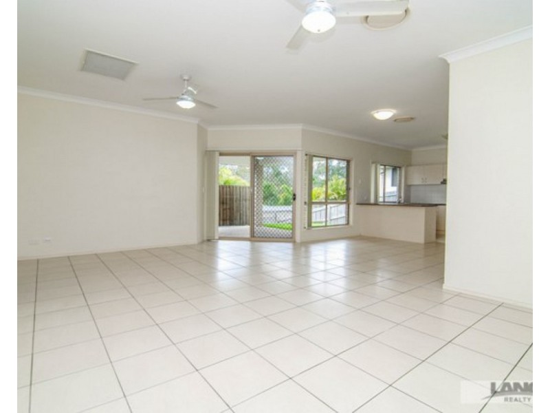 4 Hart Street, Upper Coomera QLD 4209