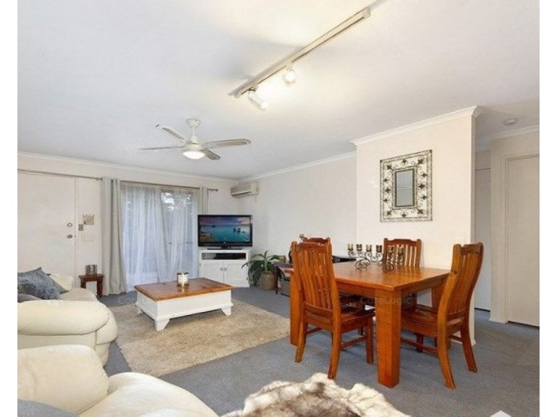 8/18 Columbia Court, Oxenford QLD 4210