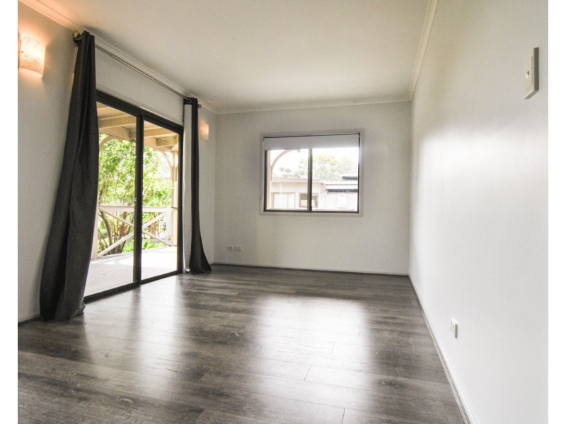 42 Esplanade, Coomera QLD 4209