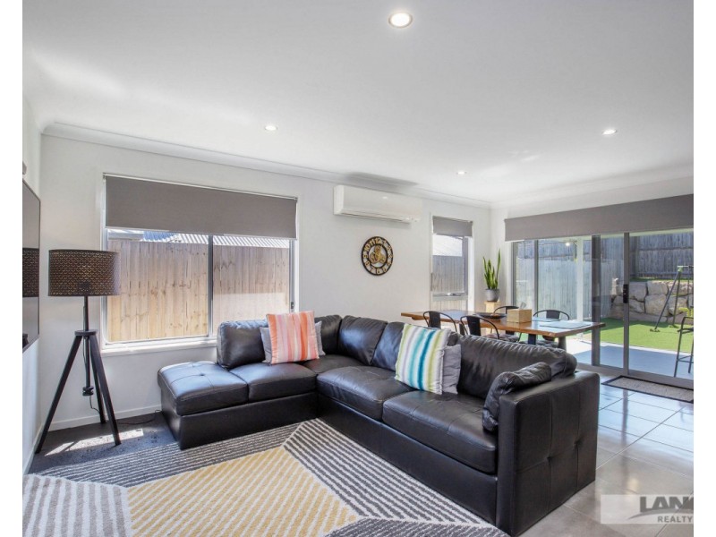 34 Charles Avenue, Pimpama QLD 4209