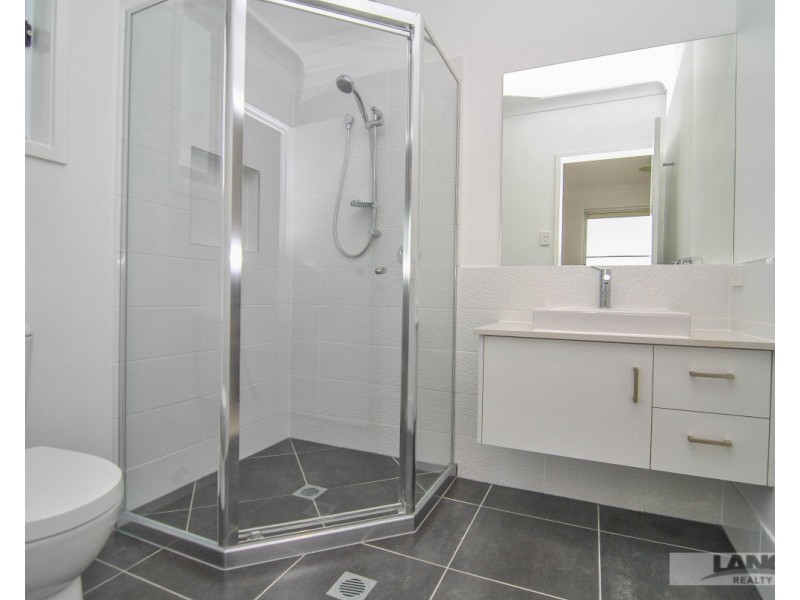 4 Rockford Street, Pimpama QLD 4209