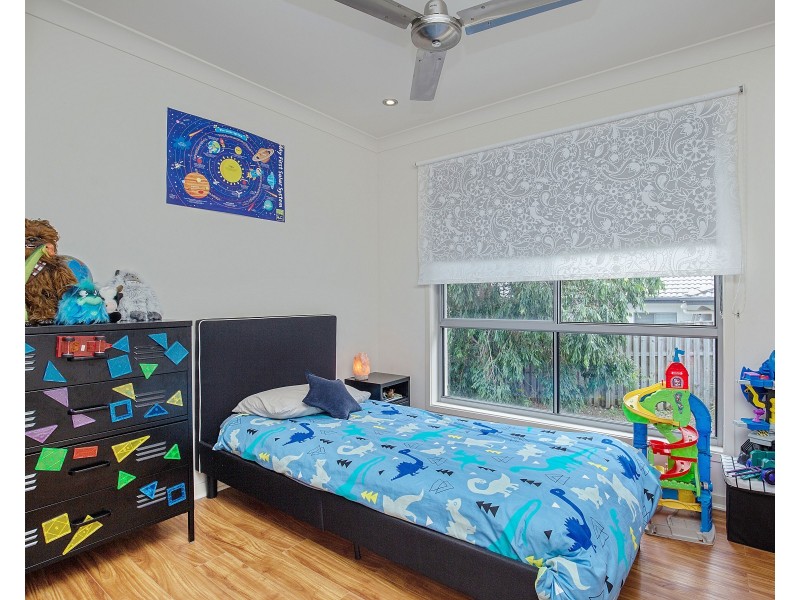 1/8 Mugello Avenue, Oxenford QLD 4210