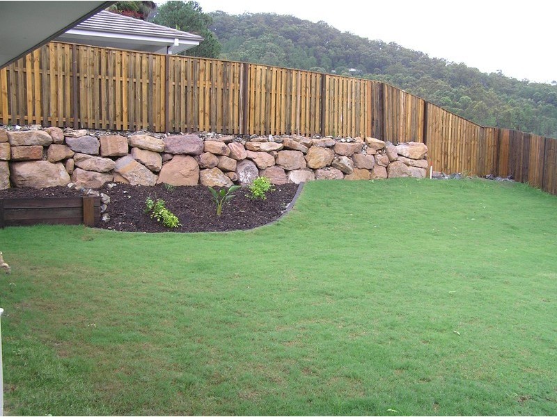 Pacific Pines QLD 4211