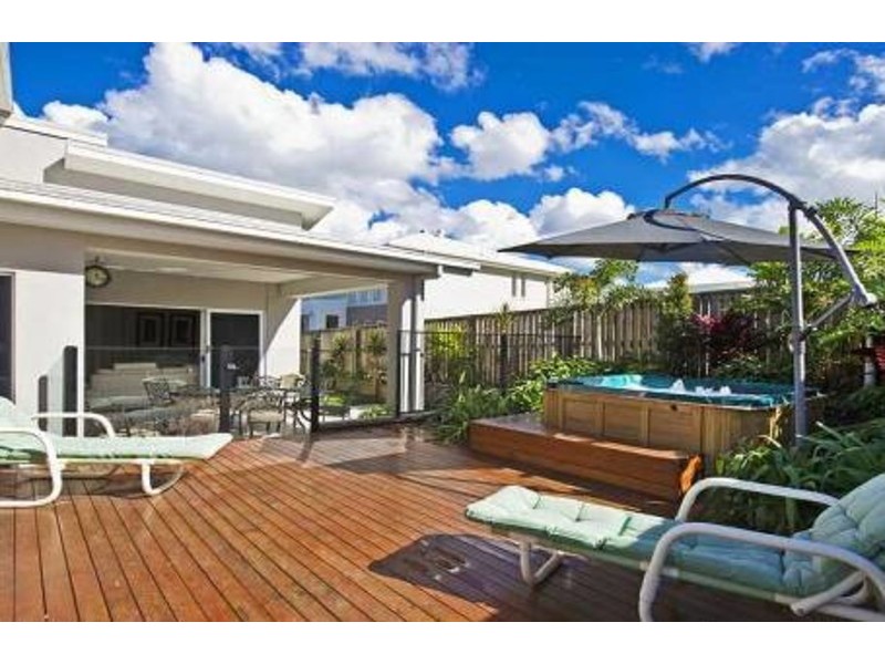 6 Cherry Court, Coomera QLD 4209