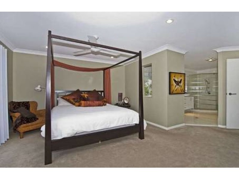 6 Cherry Court, Coomera QLD 4209