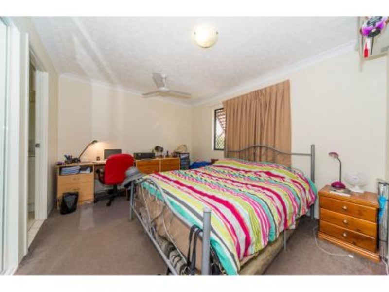 Labrador QLD 4215
