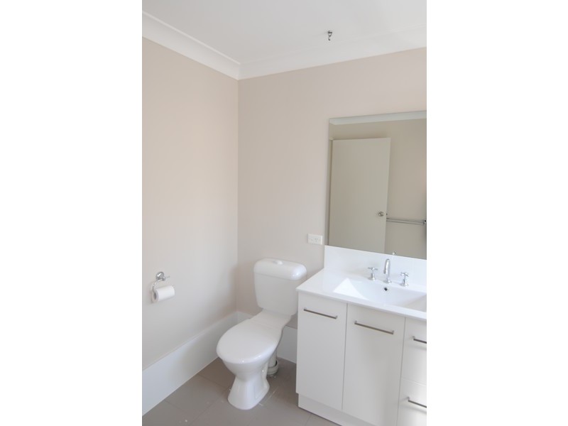 37 Tooraneedin Road, Coomera QLD 4209