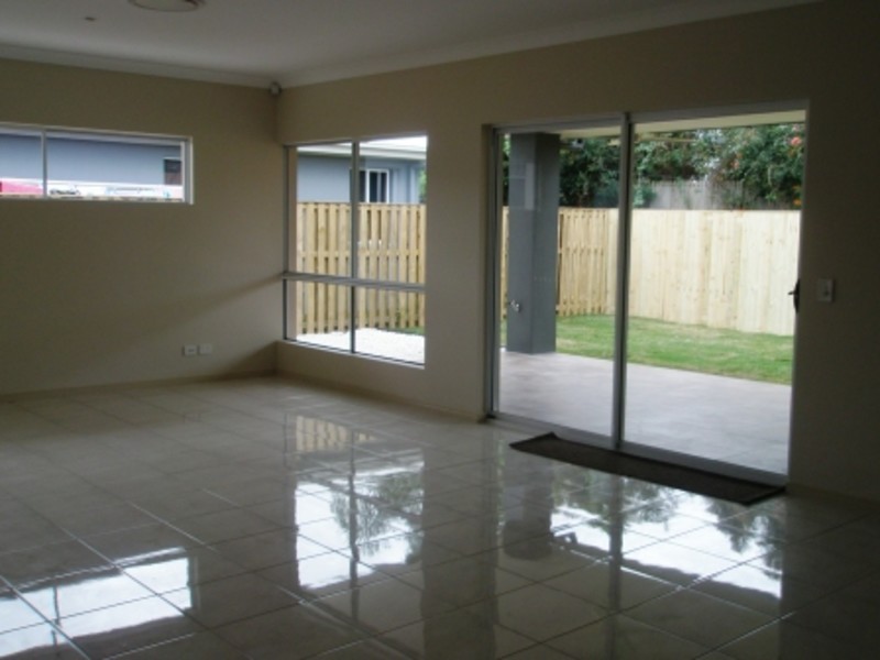 56 Rhodium Crescent, Hope Island QLD 4212
