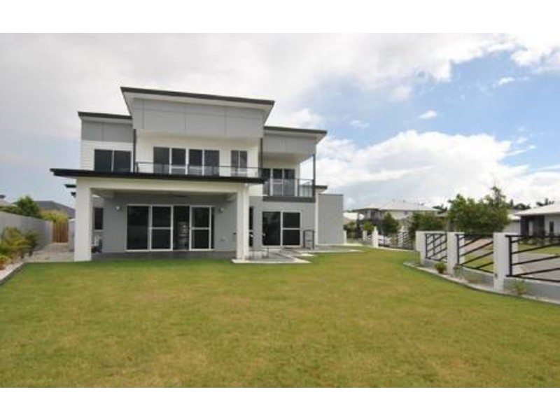 39 Rhodium Crescent, Hope Island QLD 4212