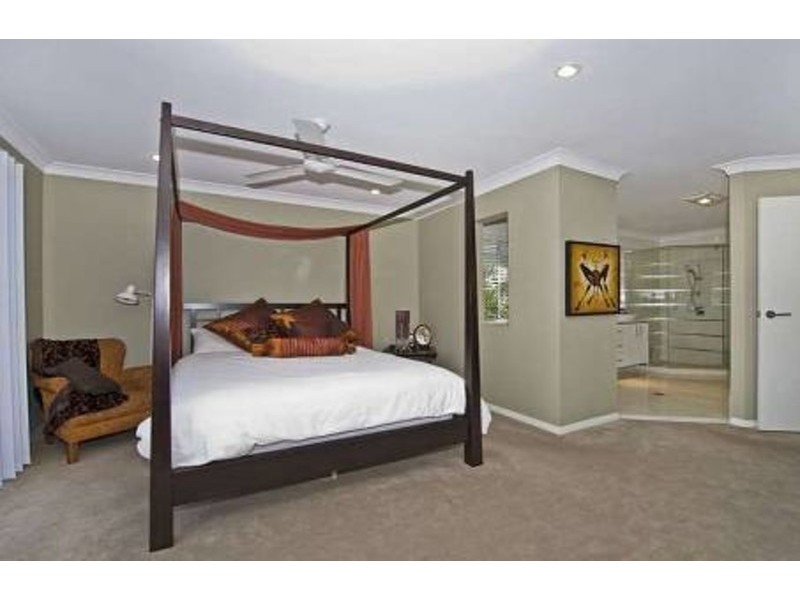 6 Cherry Court, Coomera QLD 4209