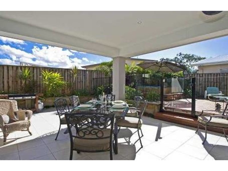 6 Cherry Court, Coomera QLD 4209