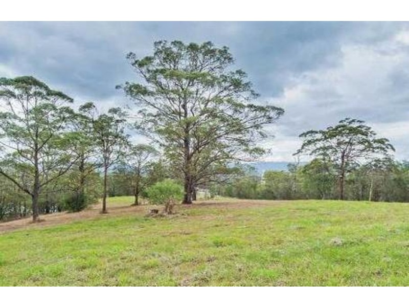 30 Holyrood Road, Maudsland QLD 4210