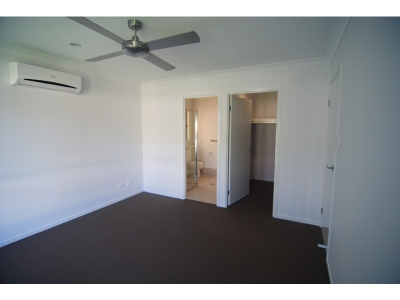 11 Alexa Rise, Upper Coomera QLD 4209