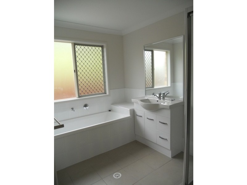 47 Bluetail Crescent, Upper Coomera QLD 4209
