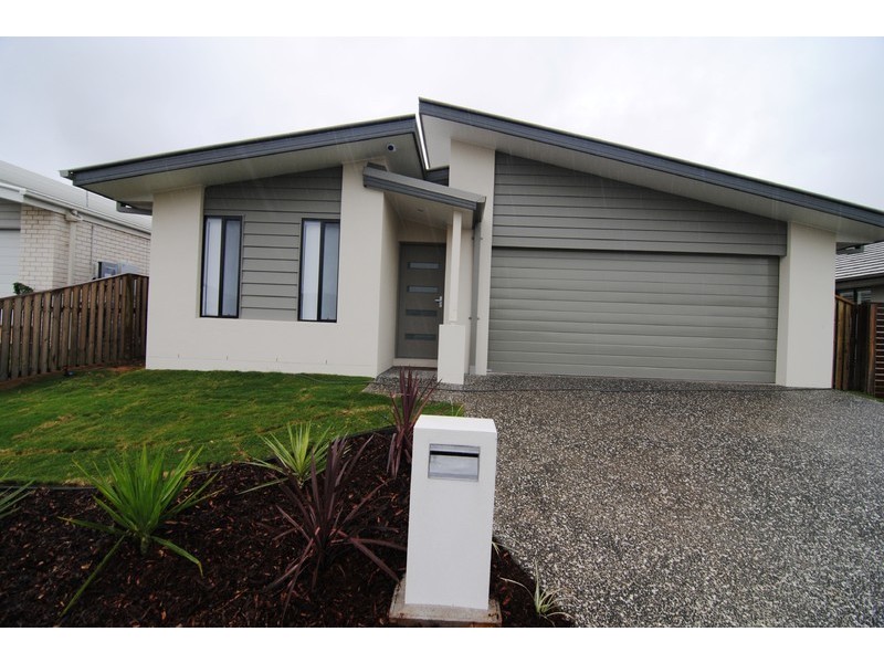 30 William Boulevard, Pimpama QLD 4209