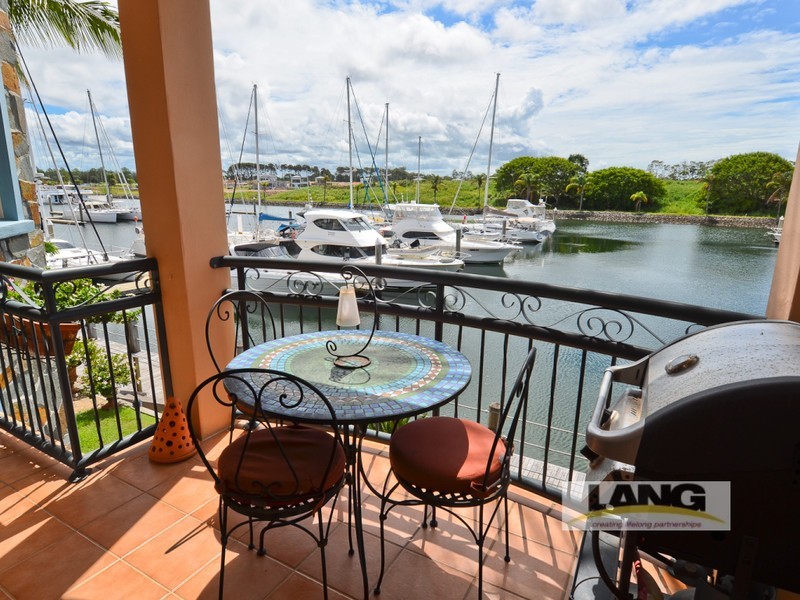 Hope Island QLD 4212