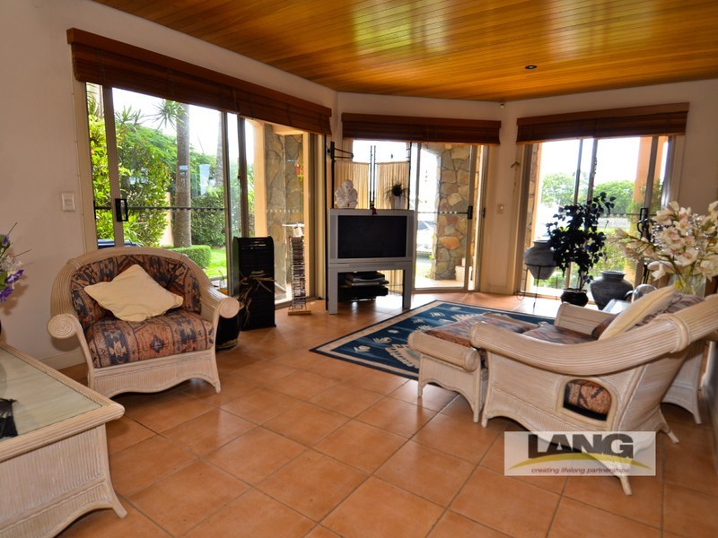 Hope Island QLD 4212