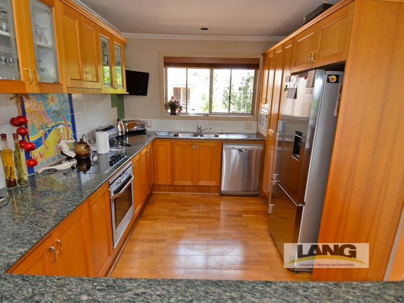 Hope Island QLD 4212