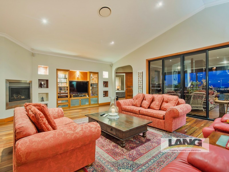 Pacific Pines QLD 4211