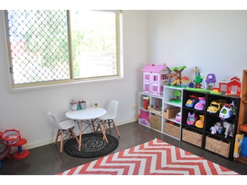 2/16 Redstart Street, Upper Coomera QLD 4209