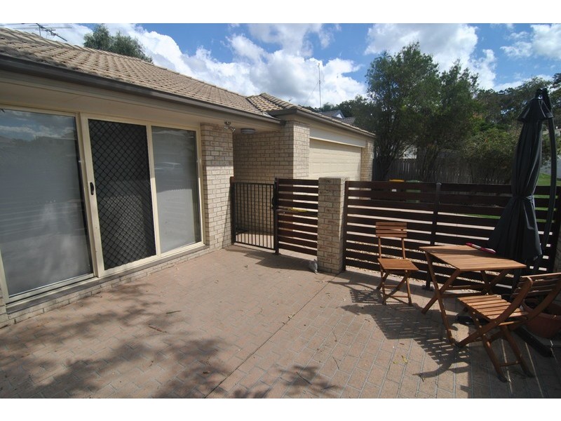 2/16 Redstart Street, Upper Coomera QLD 4209