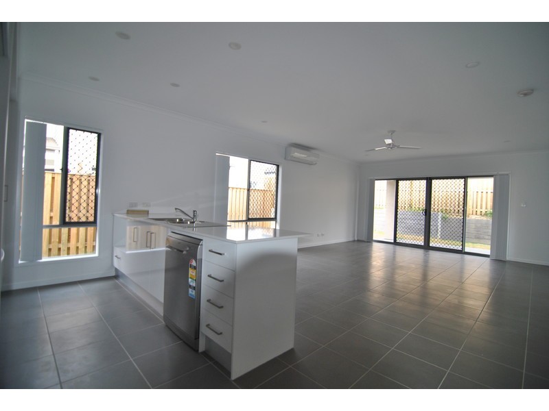 5 Bottle Brush Circuit, Coomera QLD 4209