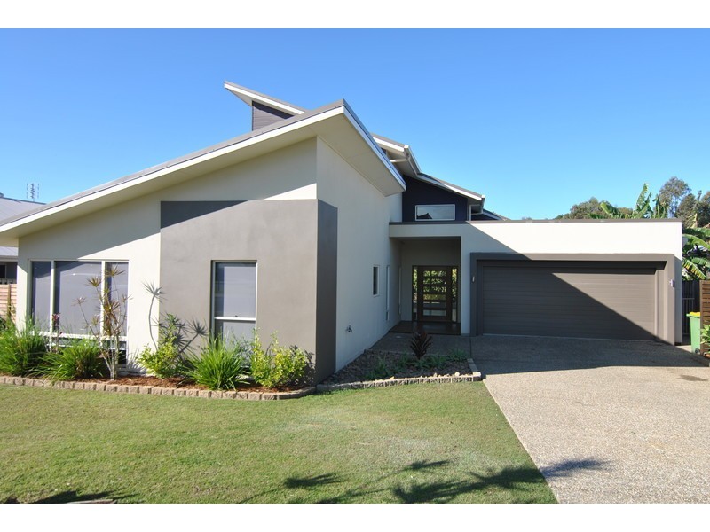 32 Peregrine Cresent, Coomera QLD 4209