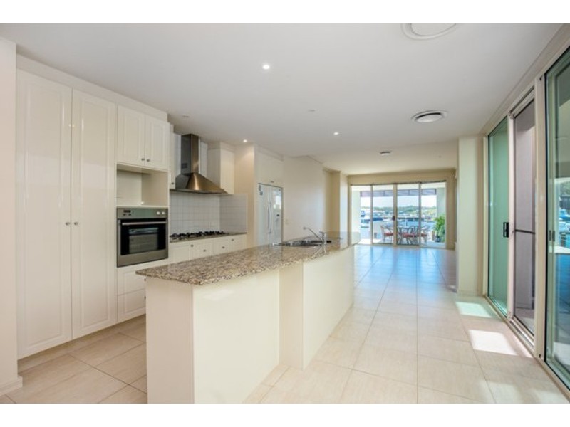 Coomera Waters QLD 4209