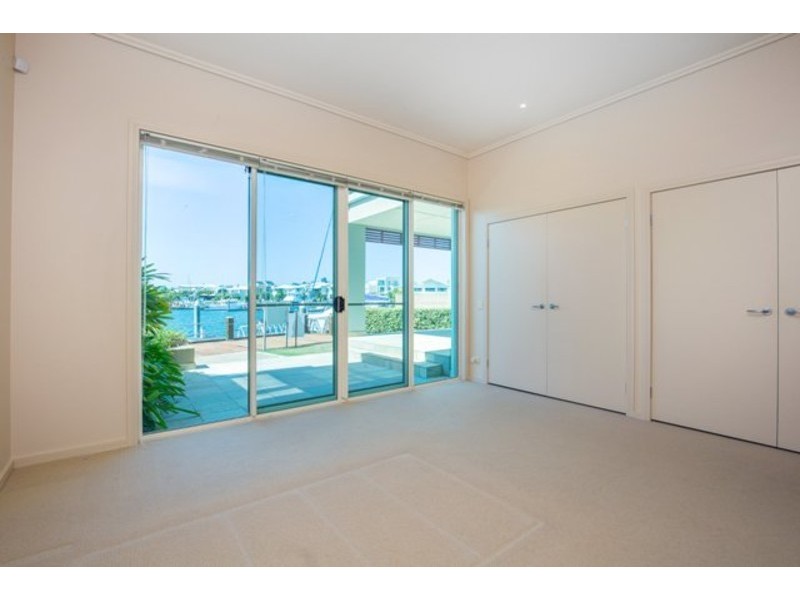 Coomera Waters QLD 4209