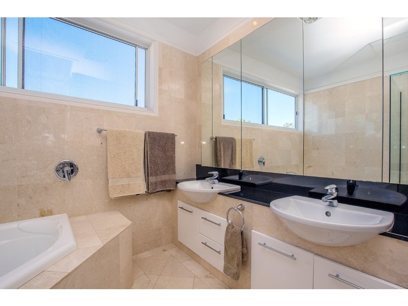 Hope Island QLD 4212