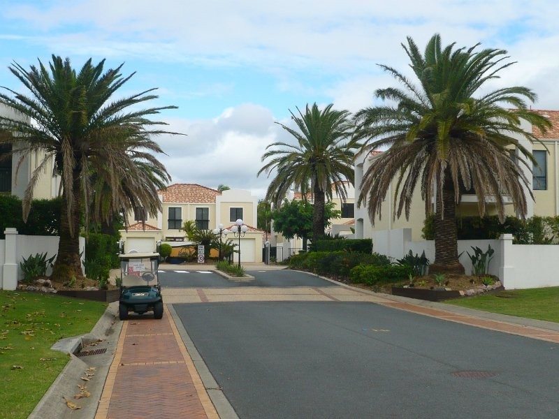 Hope Island QLD 4212