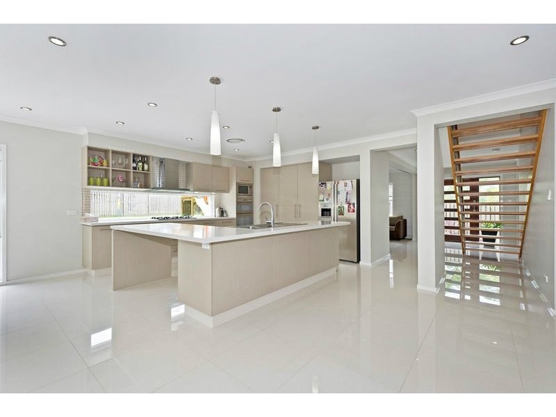 8 Cherry Court, Coomera QLD 4209
