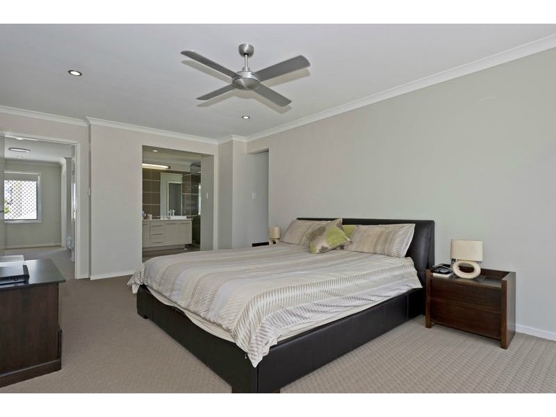 8 Cherry Court, Coomera QLD 4209