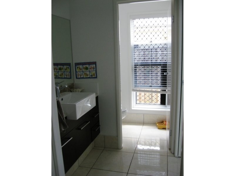 10 Cherry Court, Coomera QLD 4209