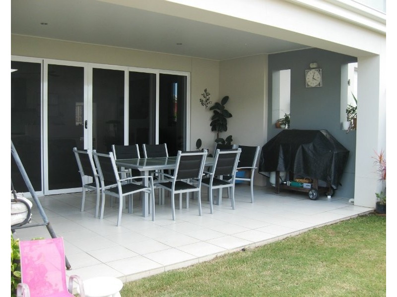 10 Cherry Court, Coomera QLD 4209