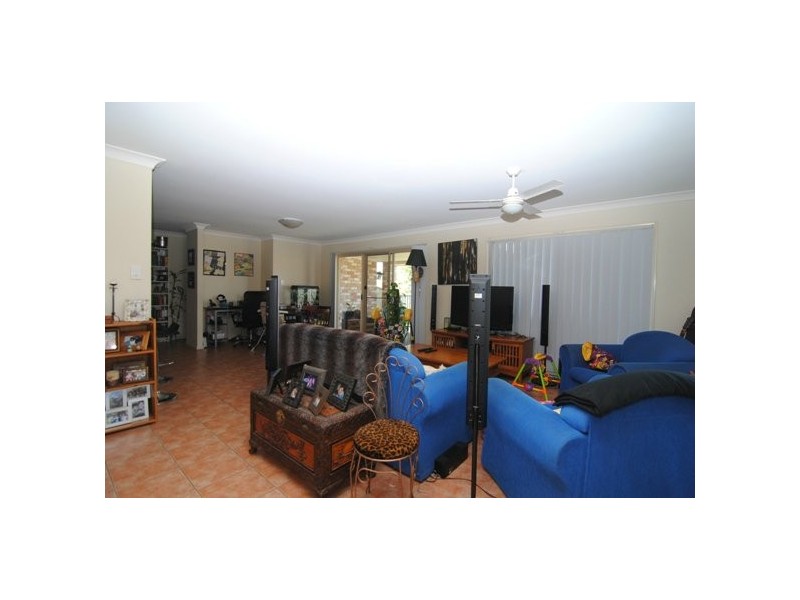 2/9 Old Kent Road, Upper Coomera QLD 4209