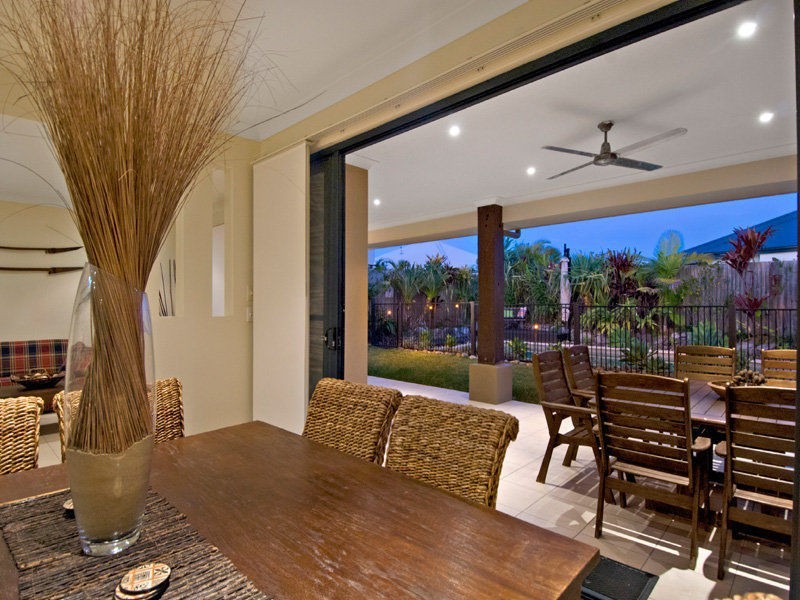 8 SHOAL COURT, Peregian Springs QLD 4573