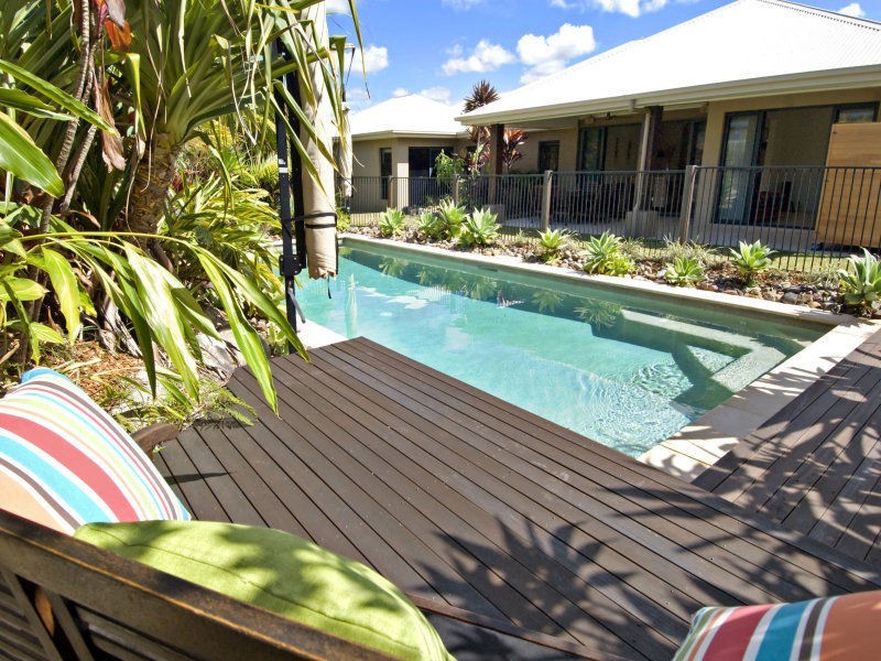 8 SHOAL COURT, Peregian Springs QLD 4573