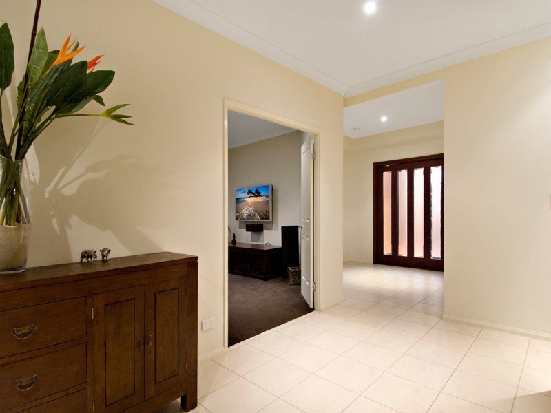8 SHOAL COURT, Peregian Springs QLD 4573
