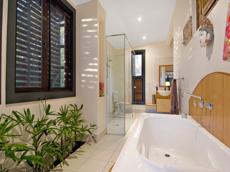 48 Lake Vista Drive, Peregian Beach QLD 4573