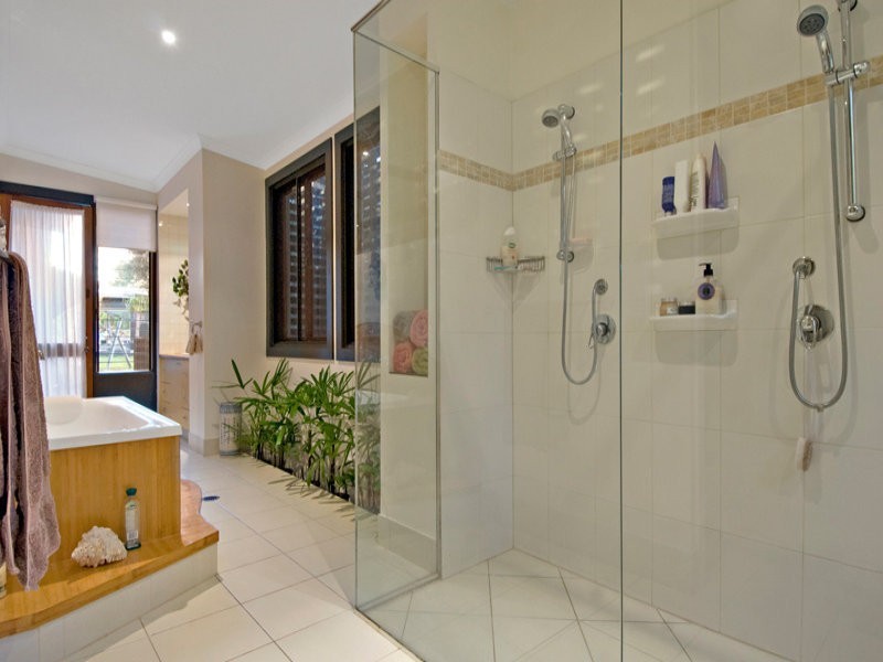 48 Lake Vista Drive, Peregian Beach QLD 4573