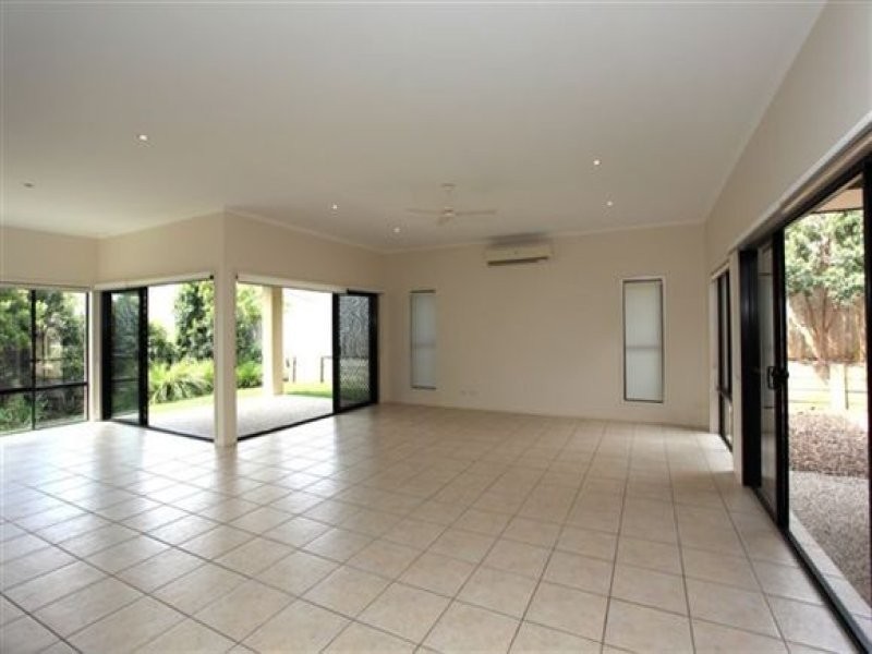 39 Riviera Crescent, Peregian Springs QLD 4573